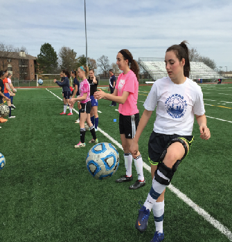 Girls soccer looks to maintain success with the help of younger talent 