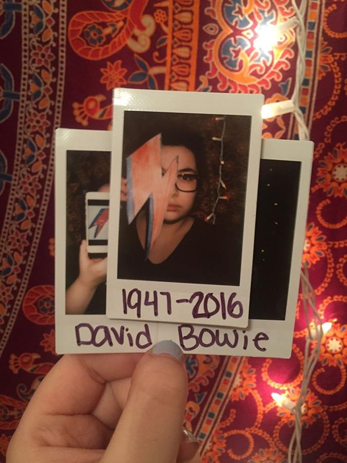 Some+of+Bowies+fans+commemoration